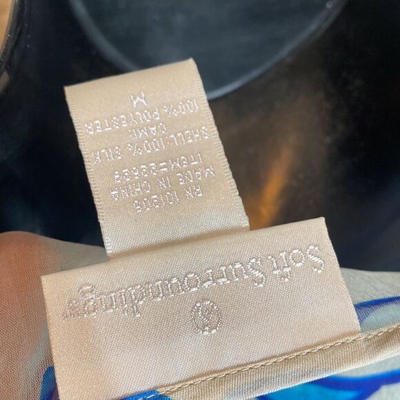 Soft surroundings 100% silk sheer top smocked art to wear dopamine med floral - Picture 7 of 8